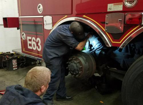 repair_truck_tire